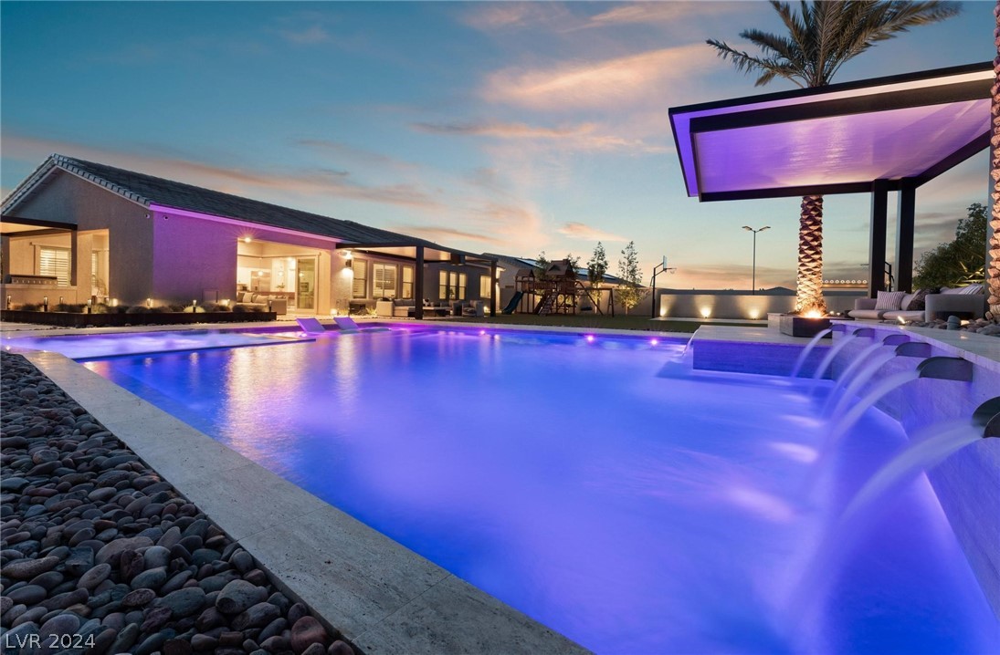 8526 Cloudy Dawn Court