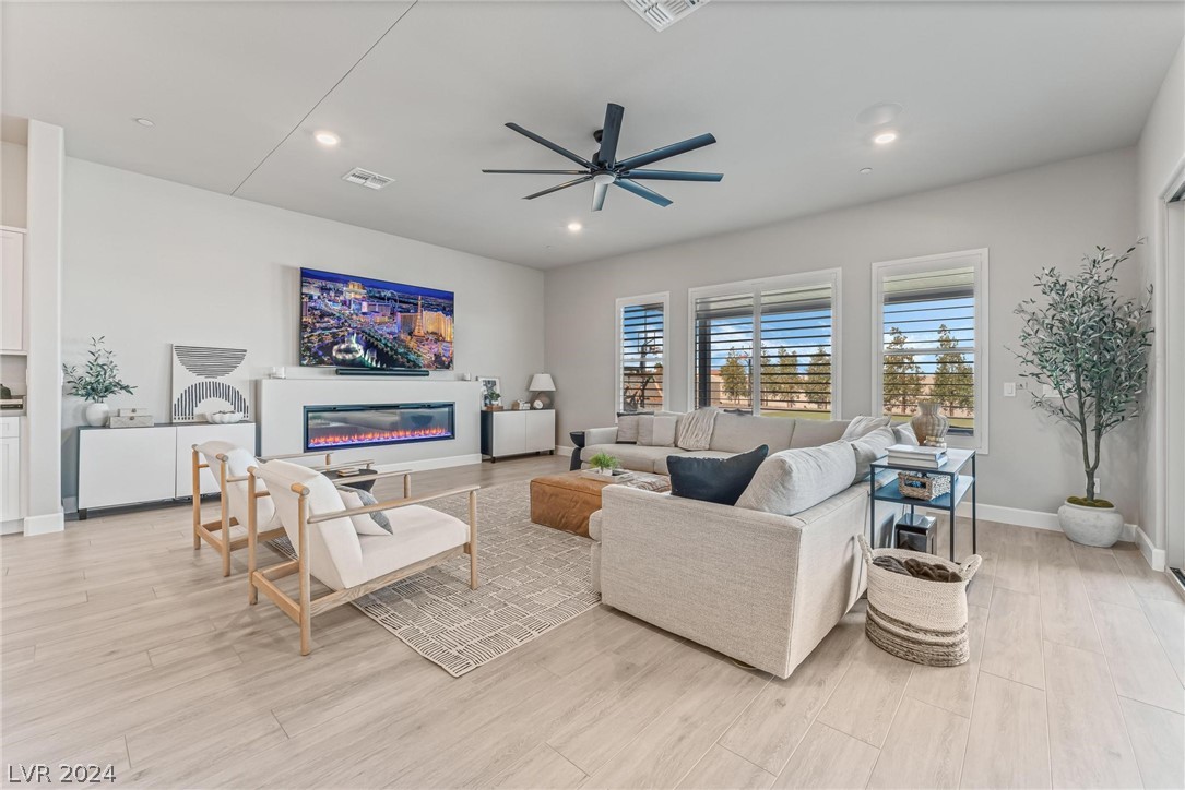 8526 Cloudy Dawn Court