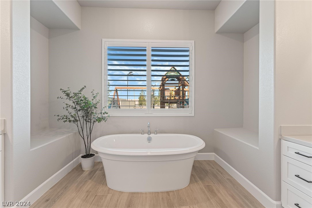 8526 Cloudy Dawn Court