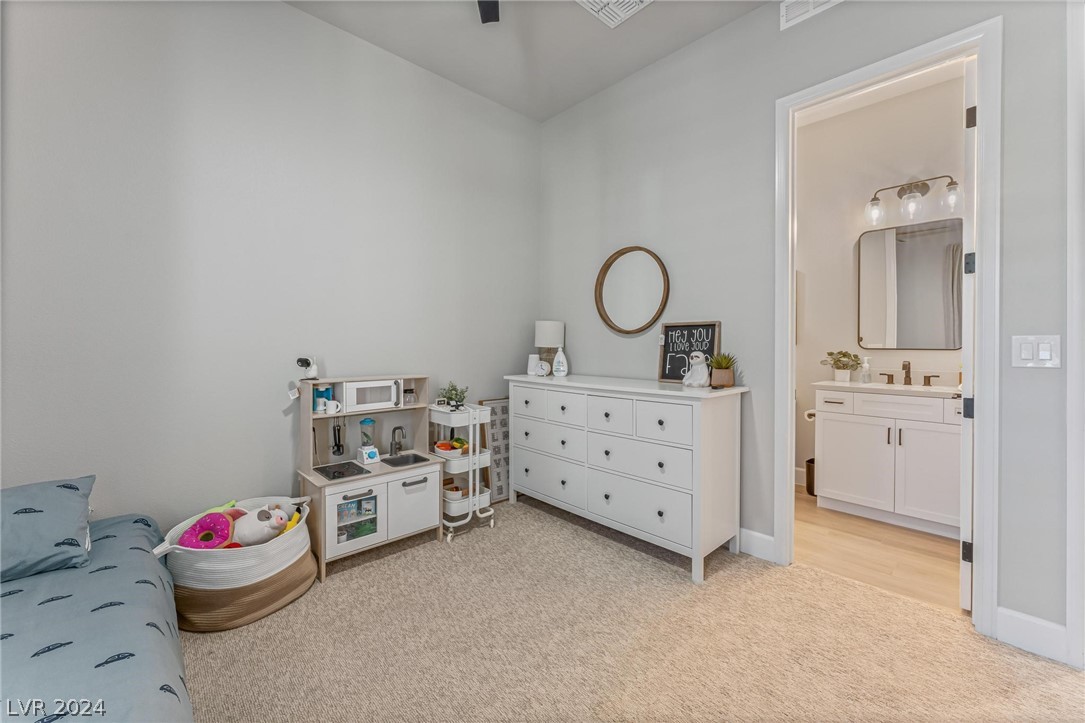 8526 Cloudy Dawn Court