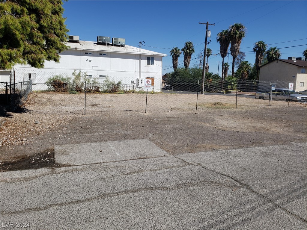 1829 Goldfield Street