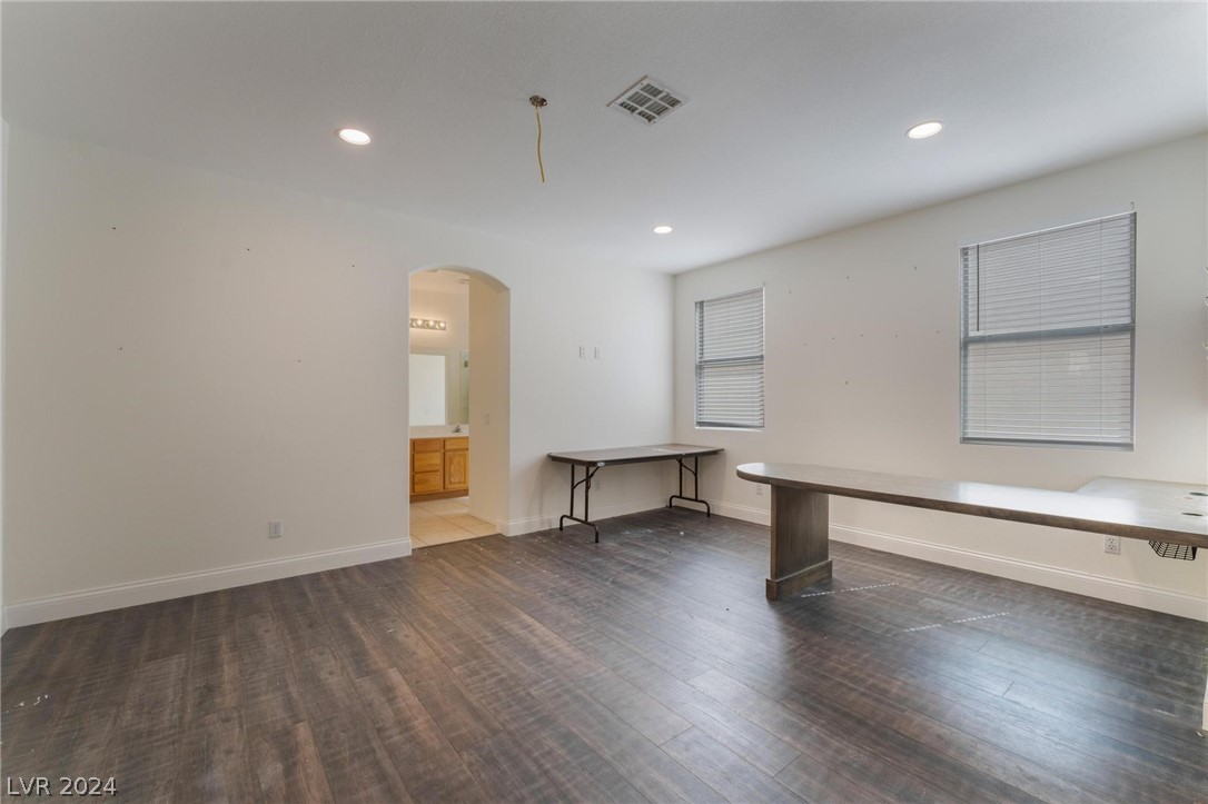 180 Mount Saint Helens Drive