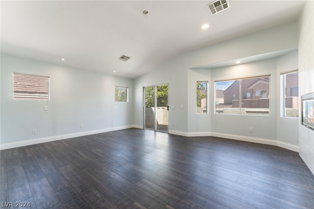 180 Mount Saint Helens Drive