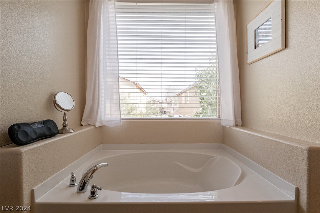 9030 Drummer Bay Avenue