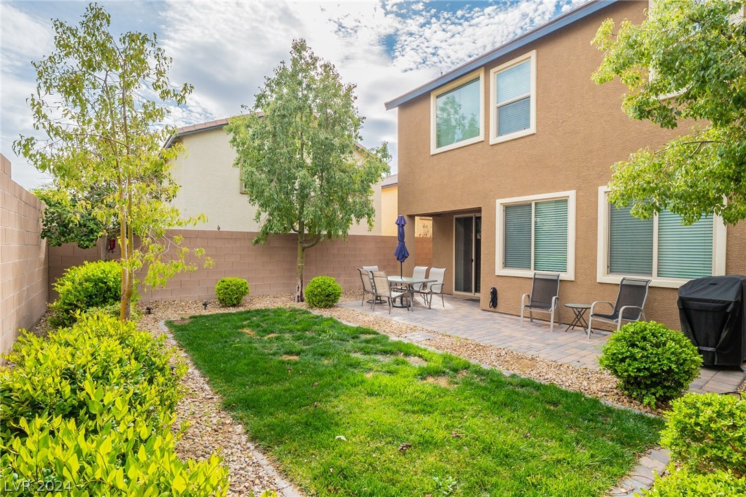 9030 Drummer Bay Avenue