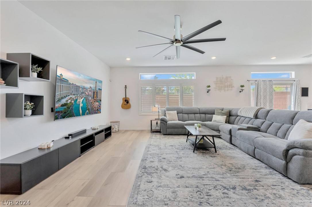 5809 Becklow Gardens Avenue