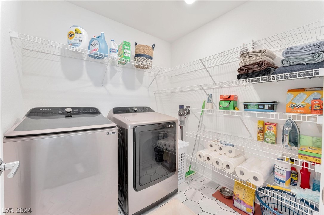 5809 Becklow Gardens Avenue