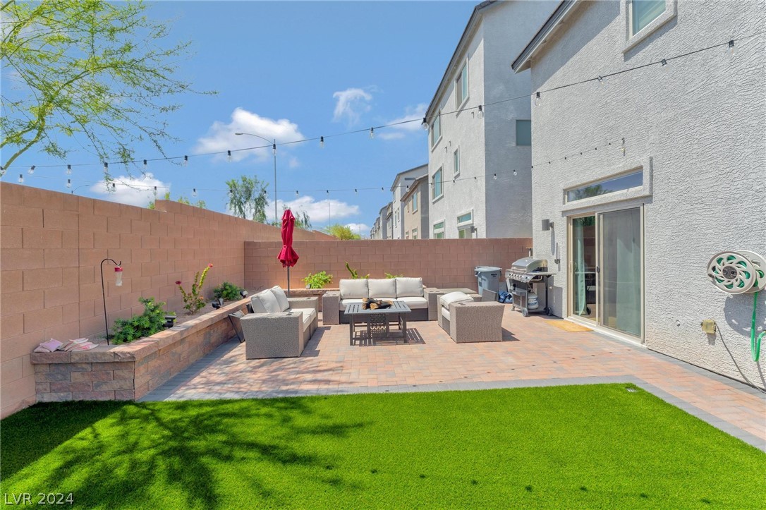 5809 Becklow Gardens Avenue