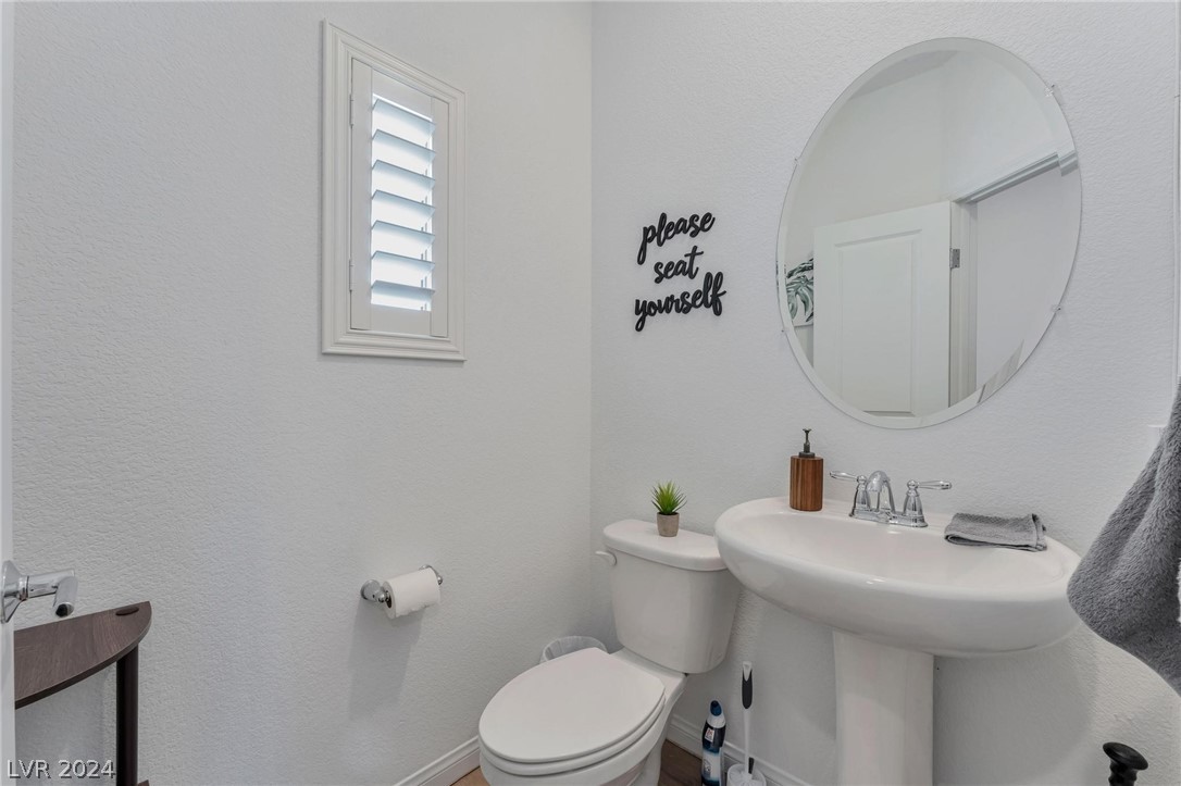 5809 Becklow Gardens Avenue