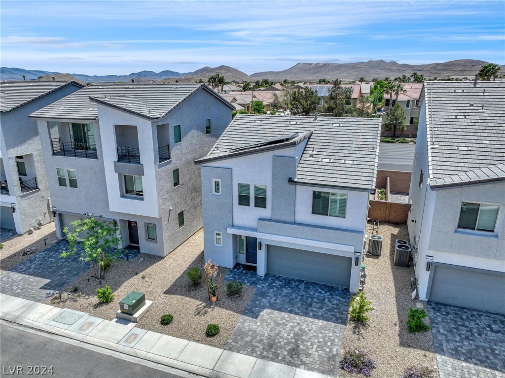 5809 Becklow Gardens Avenue