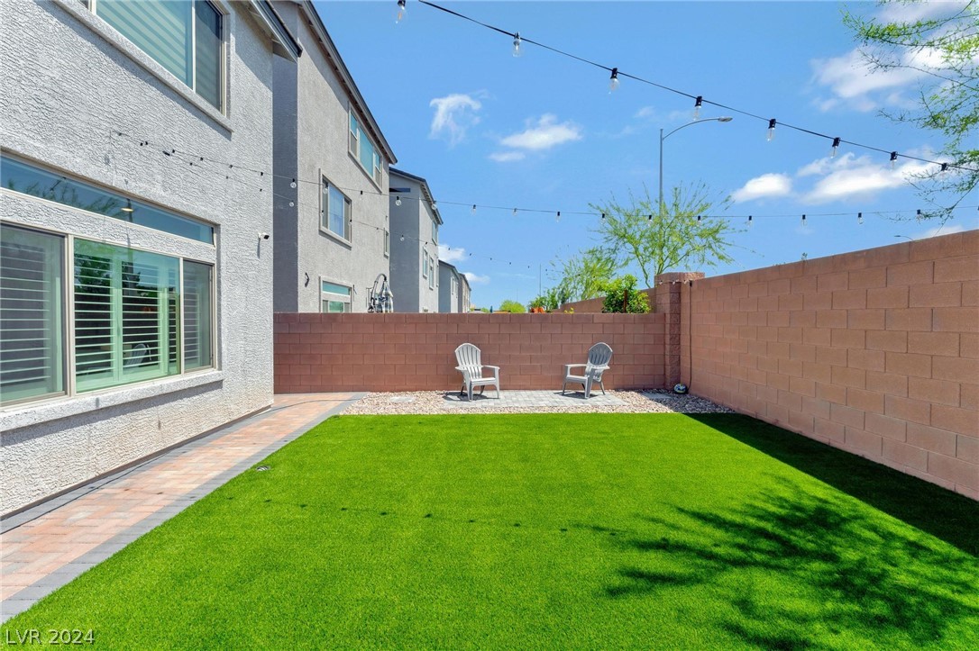 5809 Becklow Gardens Avenue