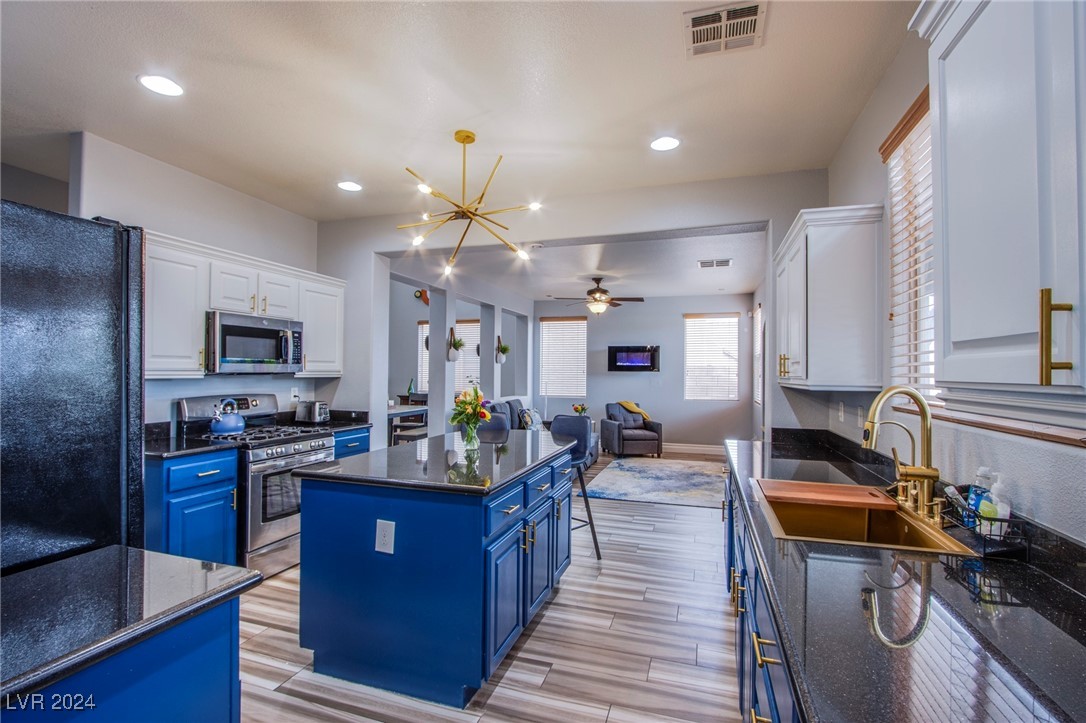 776 Valley Rise Drive