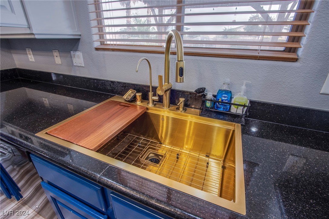 776 Valley Rise Drive