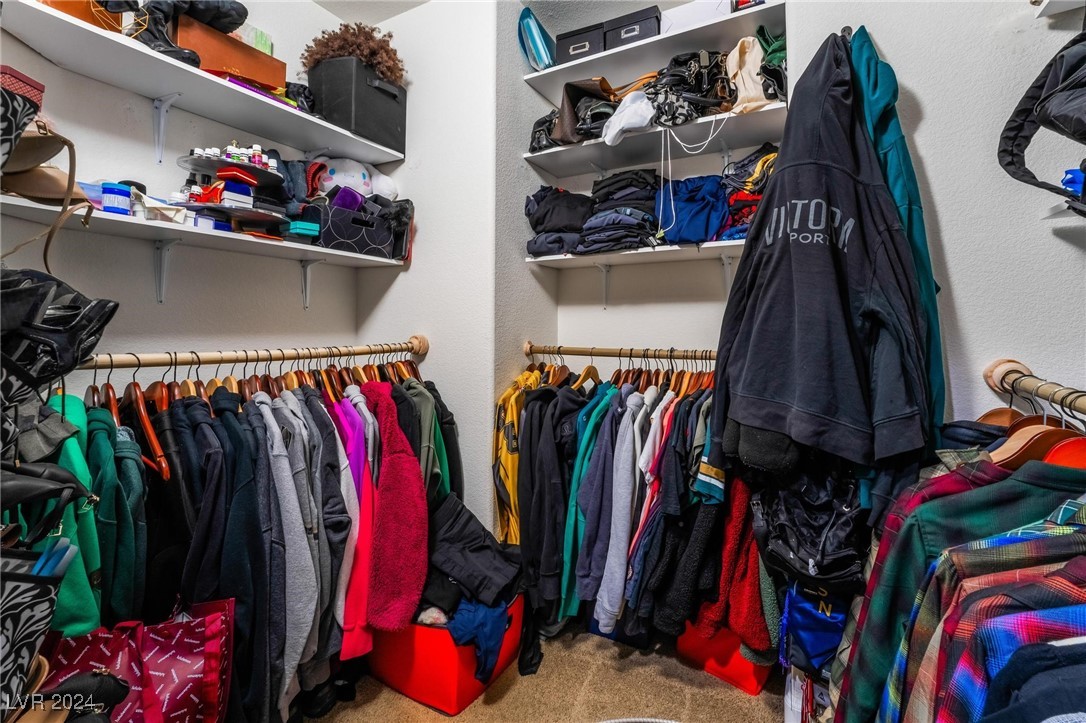 4926 Scholl Canyon Avenue