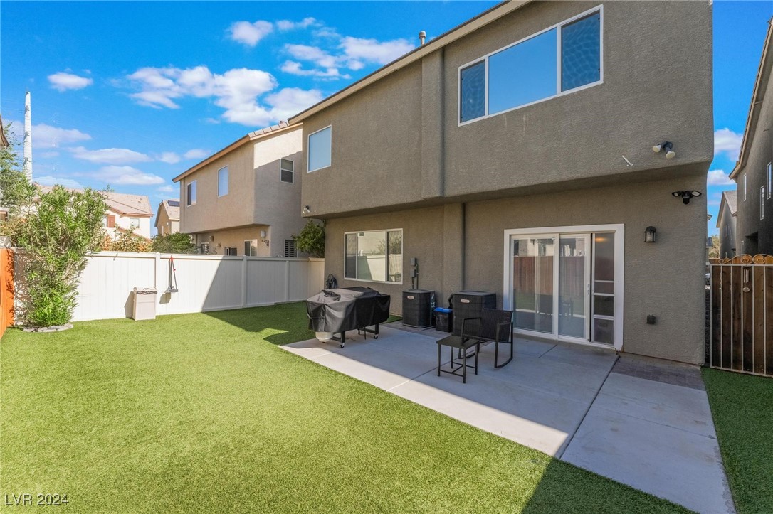 4926 Scholl Canyon Avenue