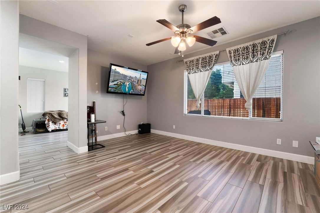 4926 Scholl Canyon Avenue