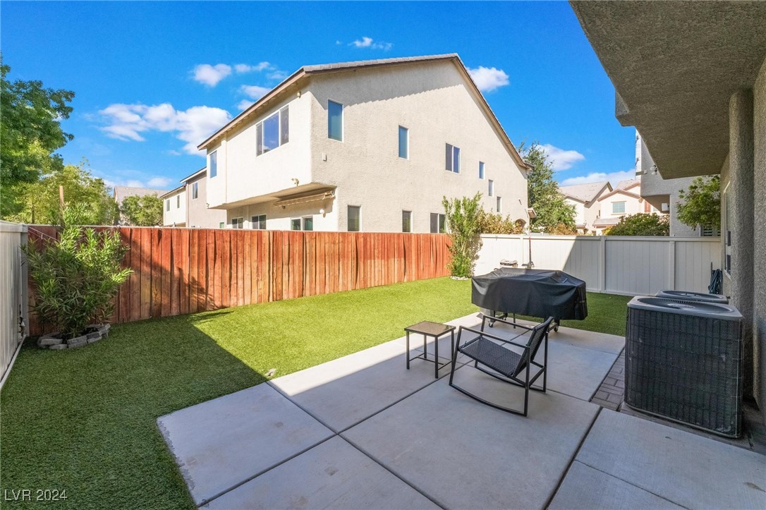 4926 Scholl Canyon Avenue