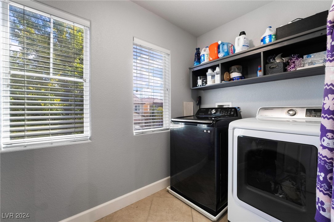 4926 Scholl Canyon Avenue