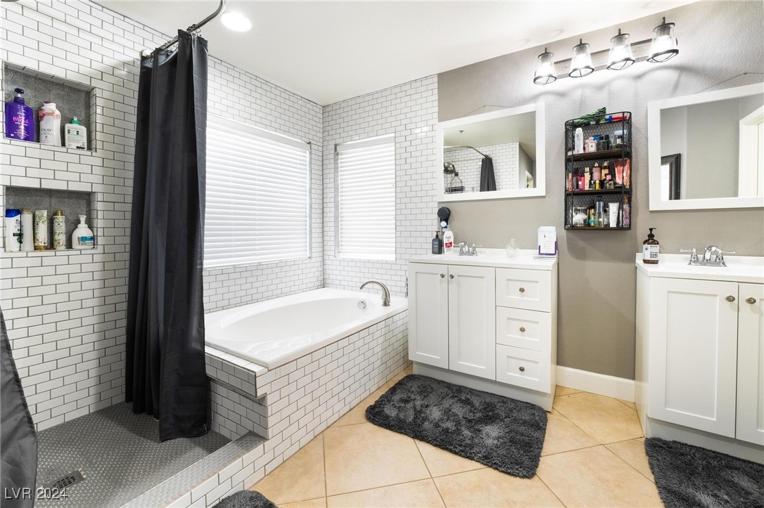 4926 Scholl Canyon Avenue