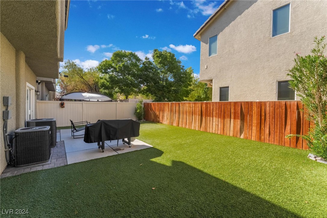 4926 Scholl Canyon Avenue