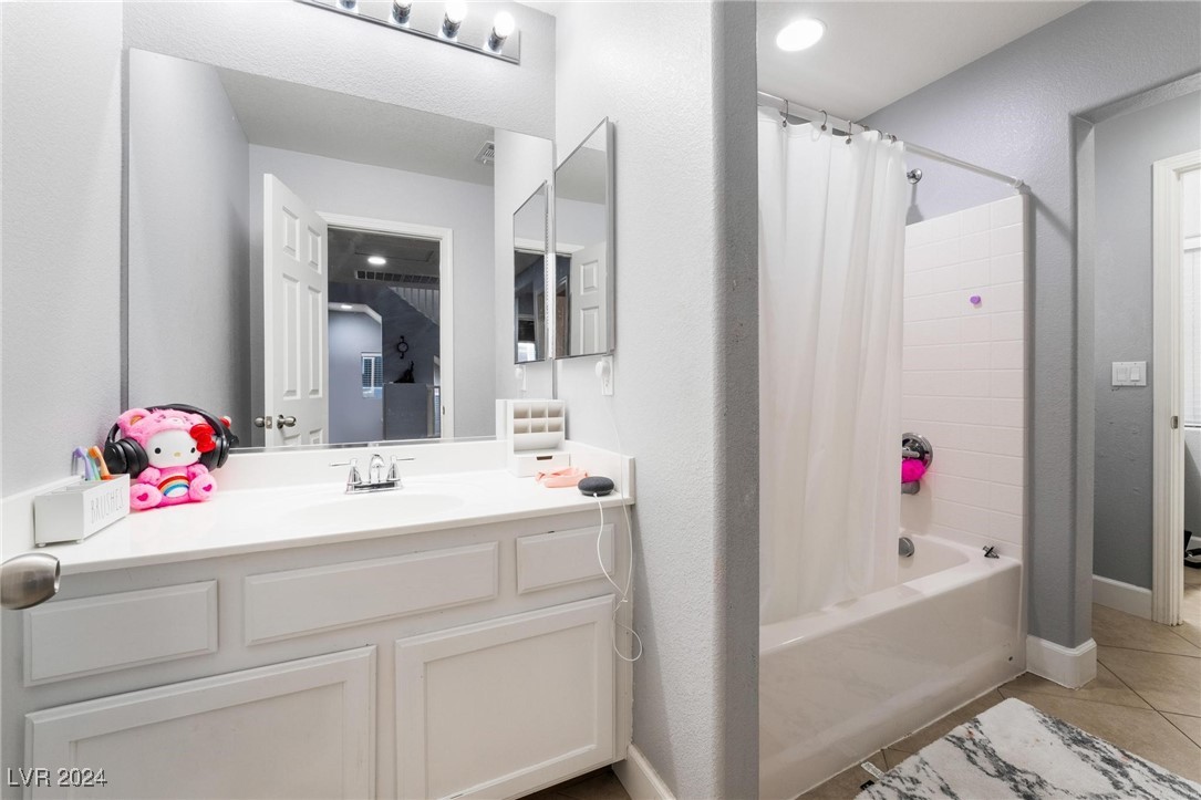 4926 Scholl Canyon Avenue