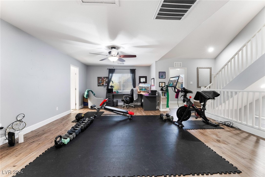 4926 Scholl Canyon Avenue