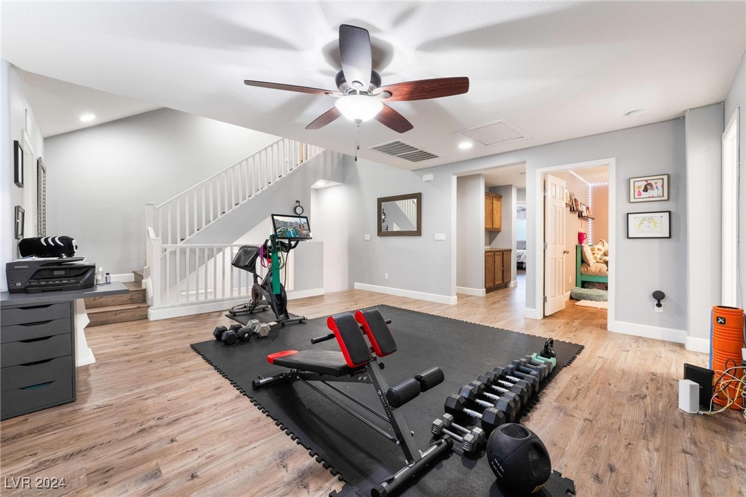 4926 Scholl Canyon Avenue