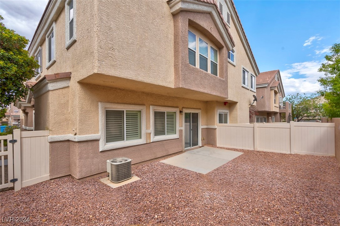 8649 Horizon Wind Avenue 102