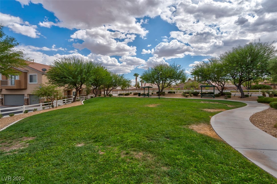8649 Horizon Wind Avenue 102