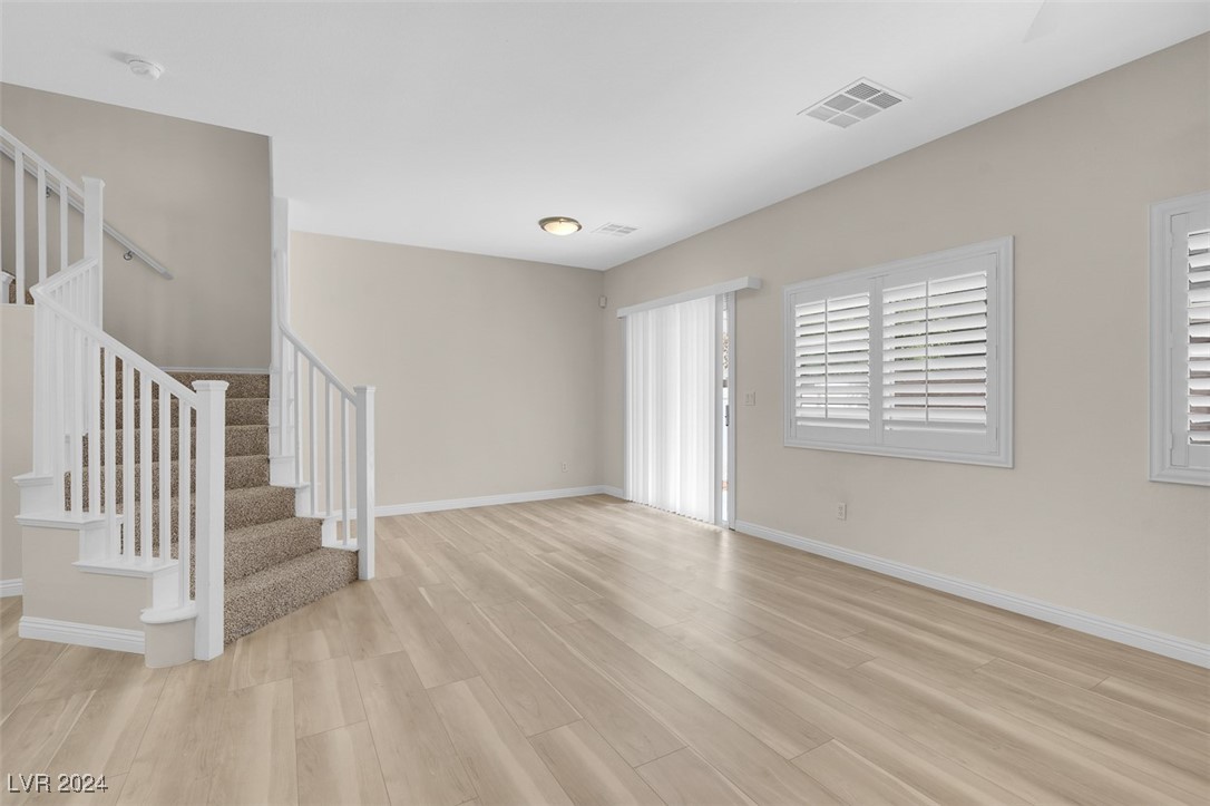 8649 Horizon Wind Avenue 102