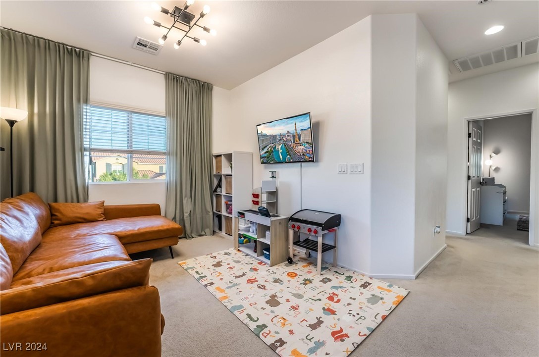 6427 Holland Hills Street