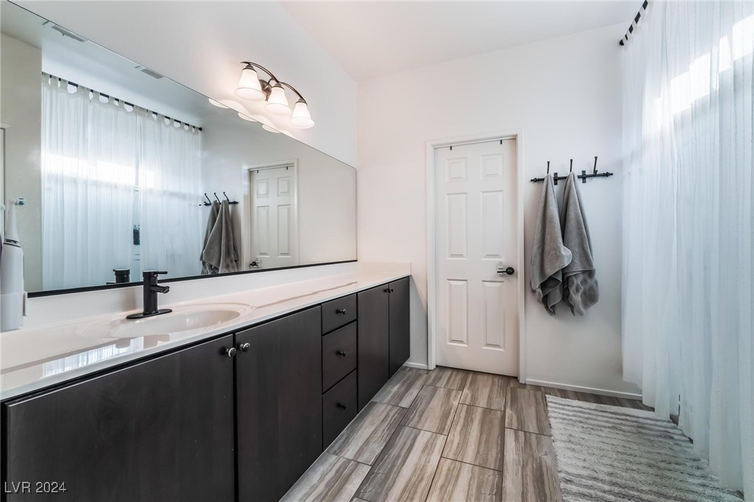 6427 Holland Hills Street