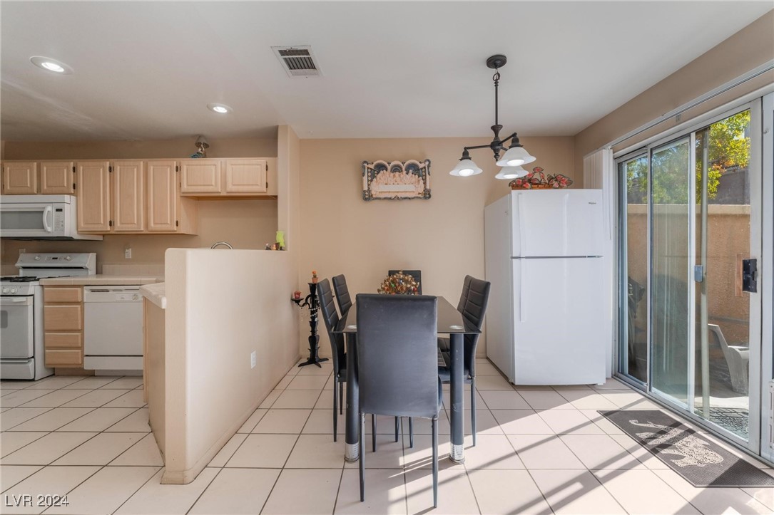 3950 South Sandhill Road 130