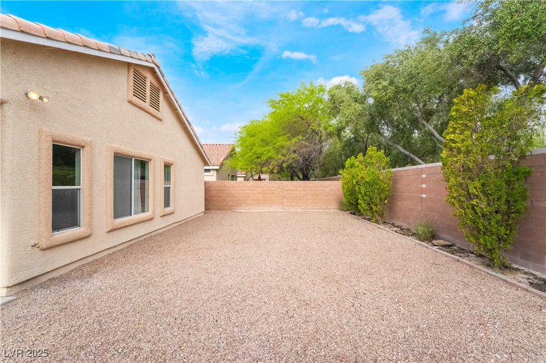 4360 Meadowlark Wing Way