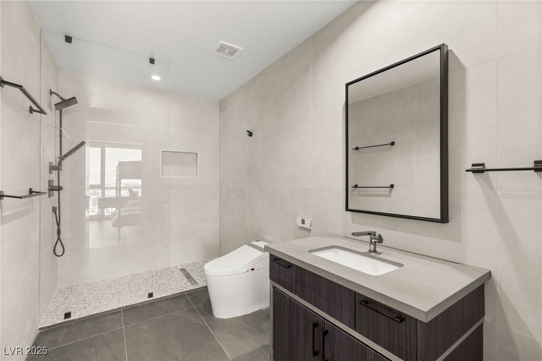 4471 Dean Martin Drive 1210