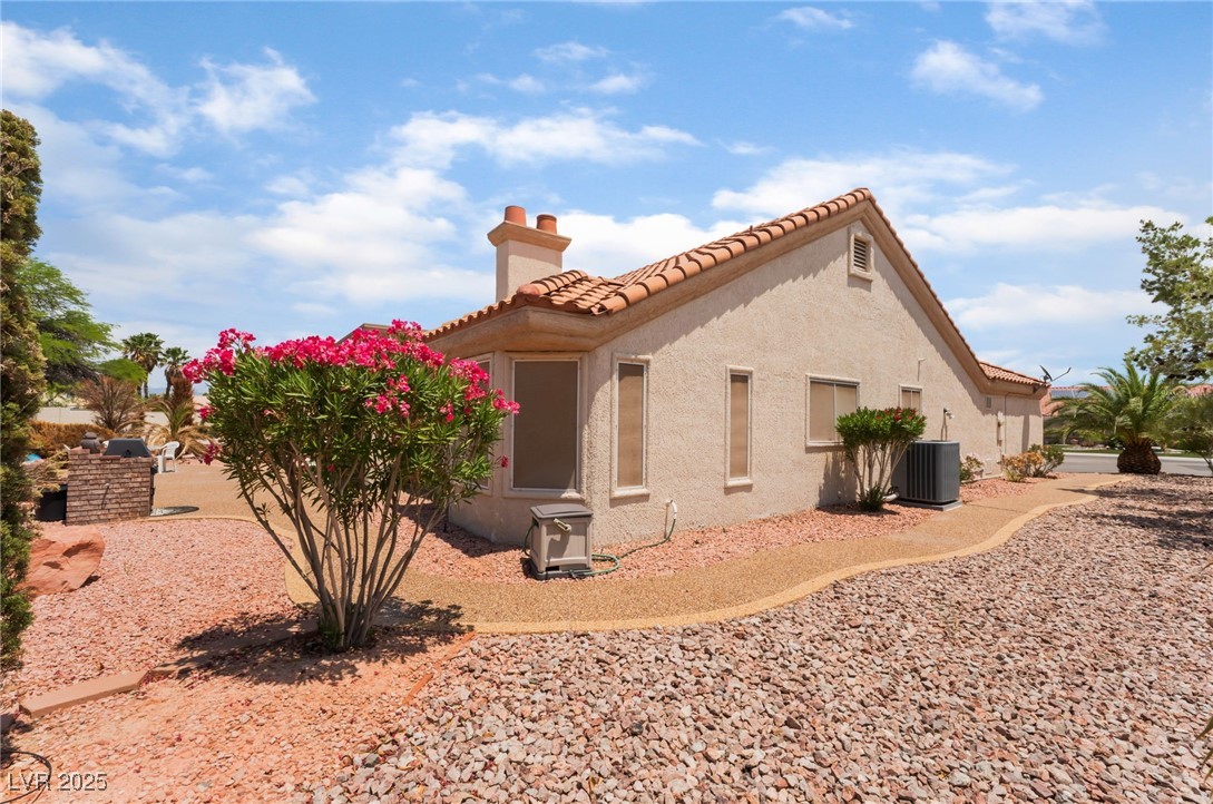 3109 Moongold Court