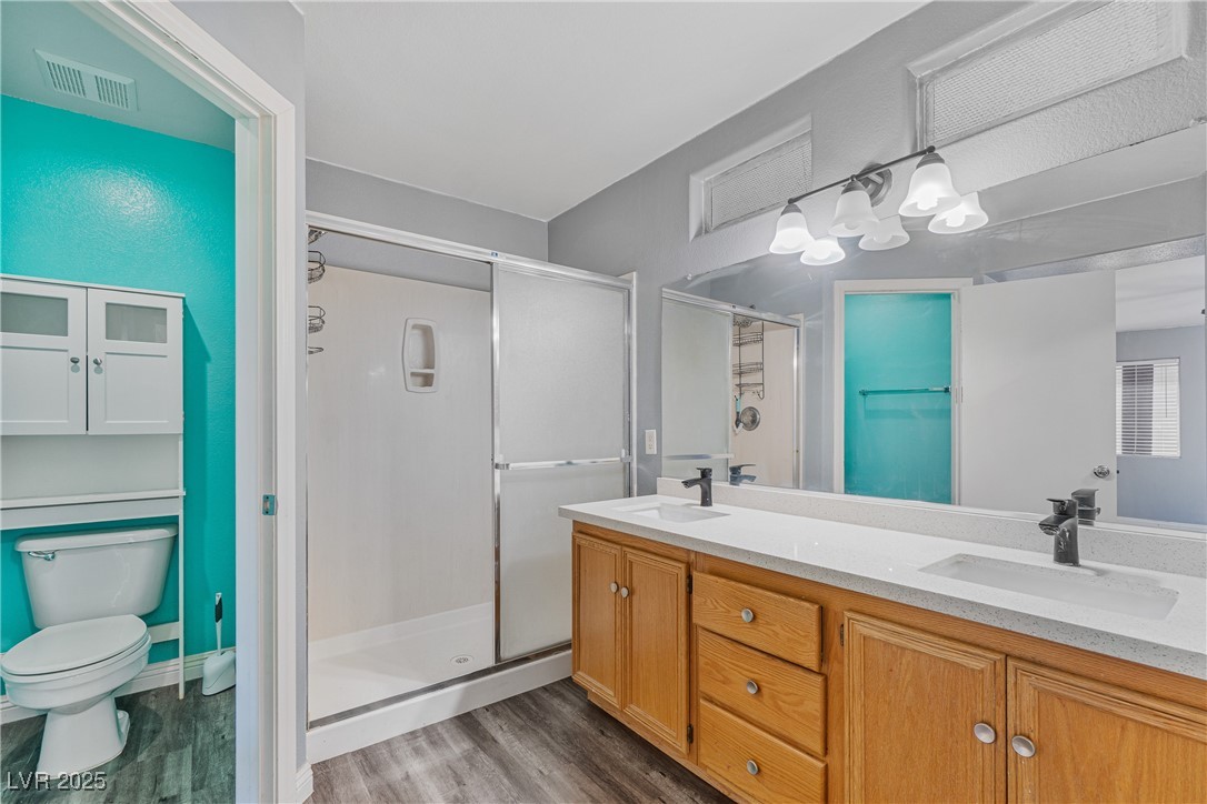 8509 West Rochelle Avenue