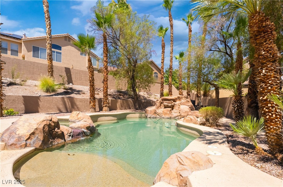 8424 Willowleaf Court