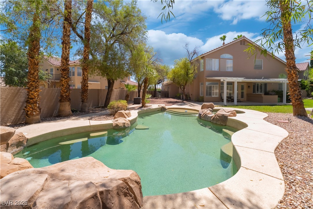 8424 Willowleaf Court