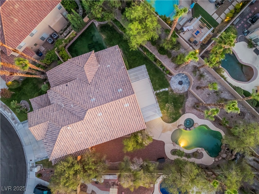 8424 Willowleaf Court