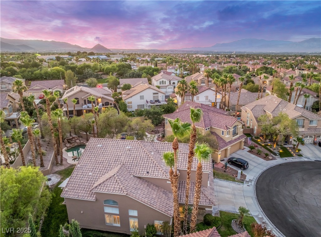 8424 Willowleaf Court