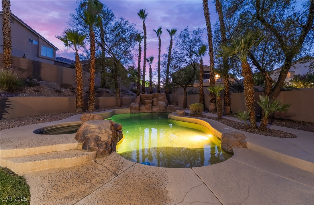 8424 Willowleaf Court