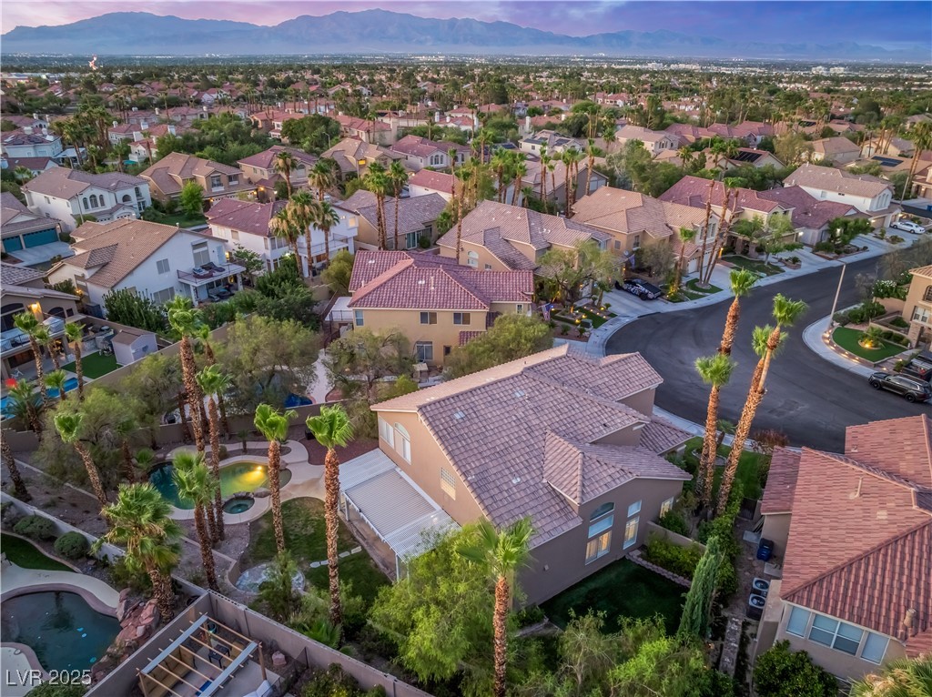 8424 Willowleaf Court