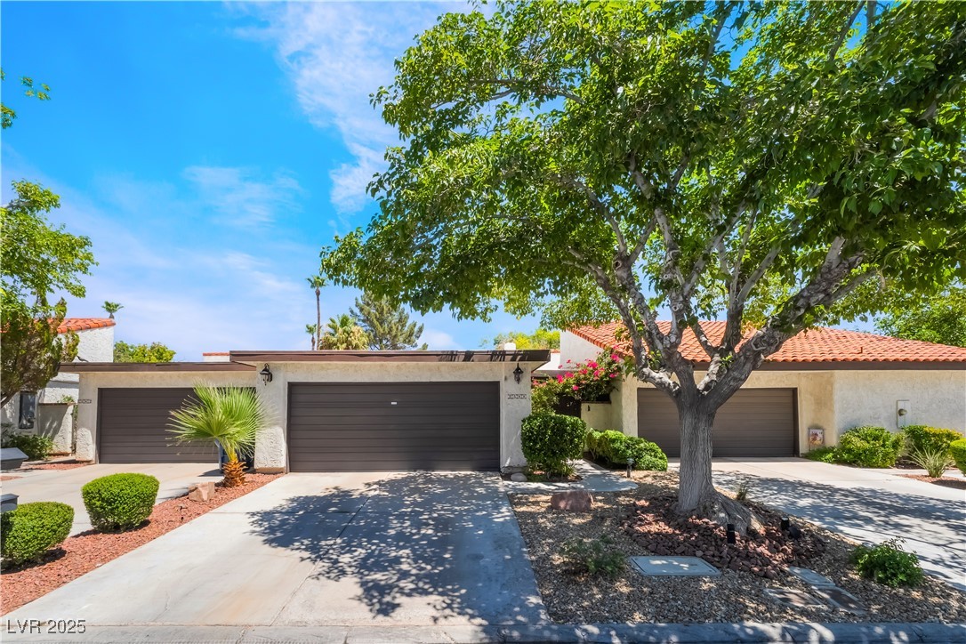 2588 La Fortuna Avenue