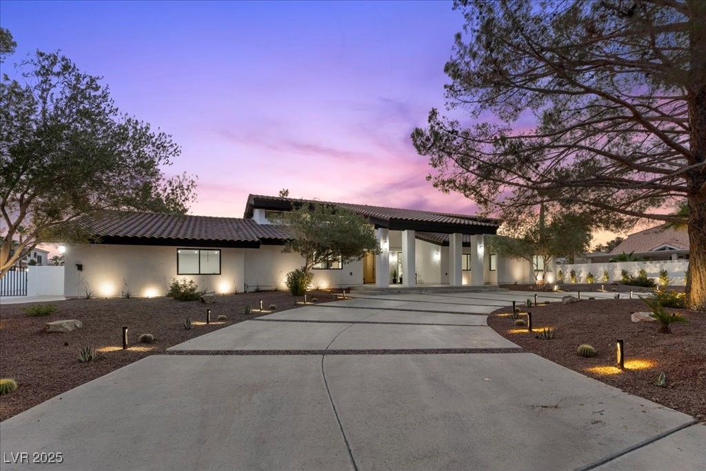 3185 South Monte Cristo Way