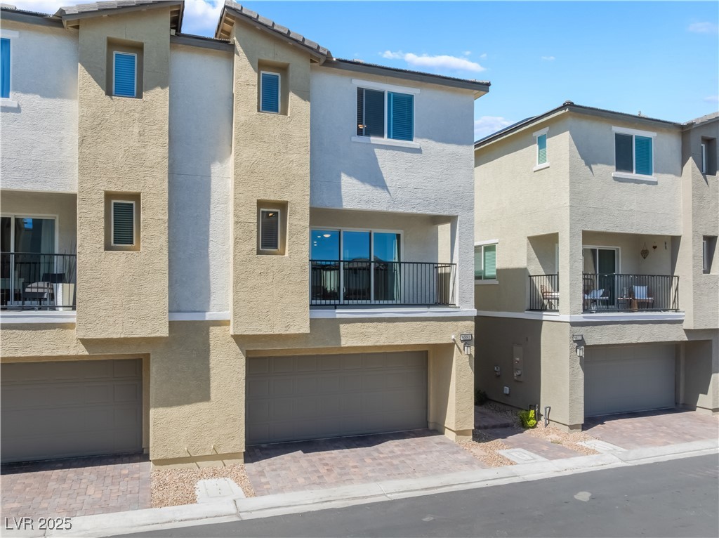 6881 Prairie Pearl Street