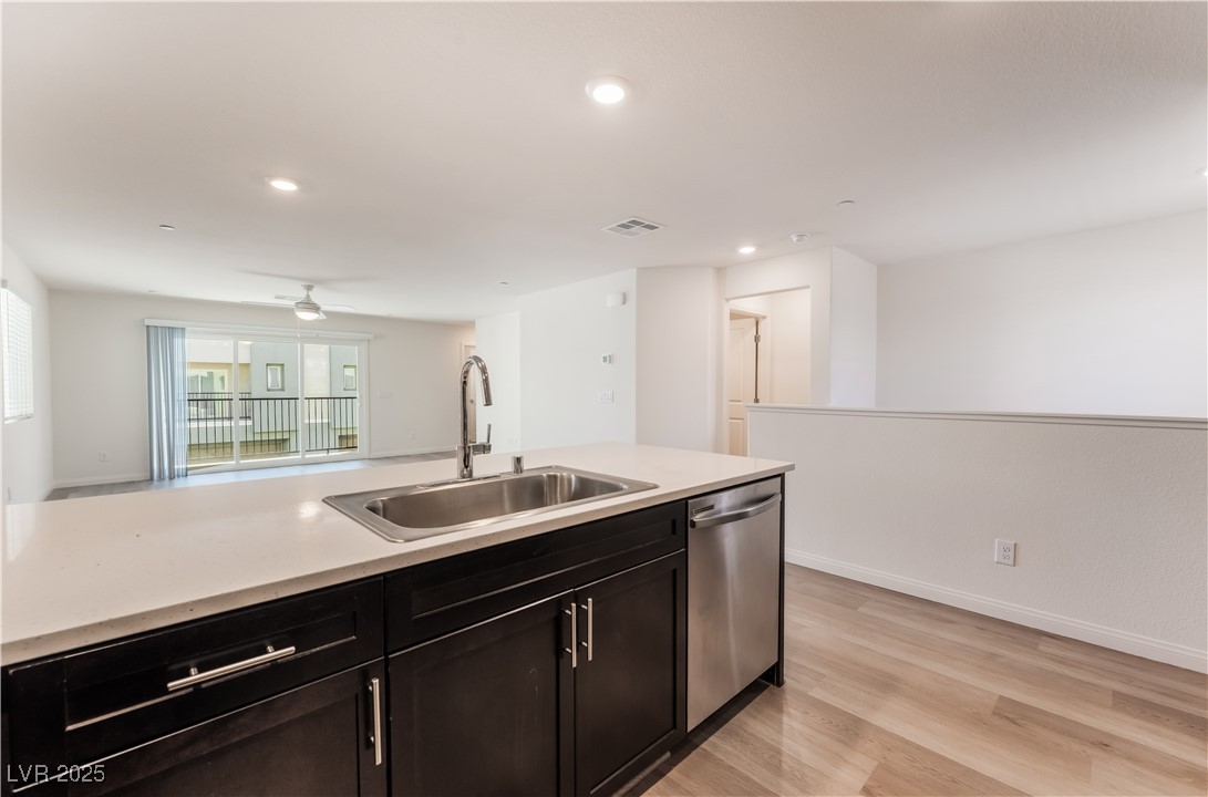 6881 Prairie Pearl Street