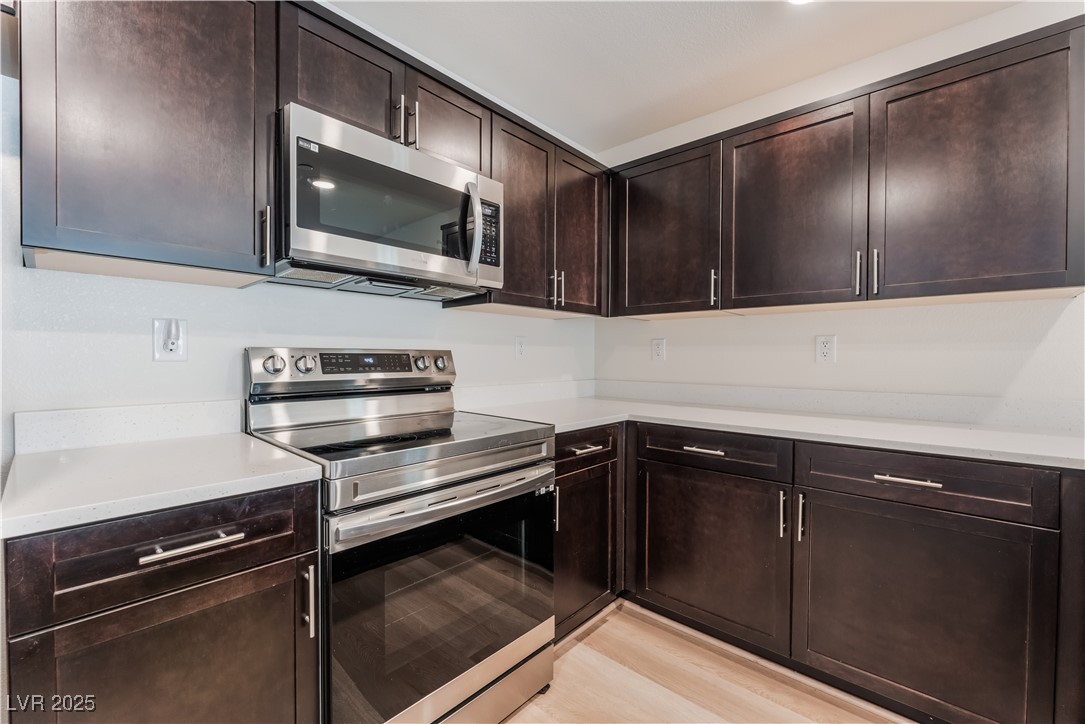 6881 Prairie Pearl Street