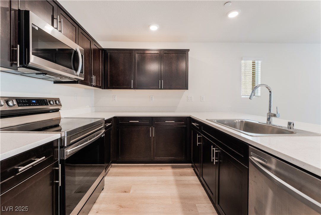 6881 Prairie Pearl Street