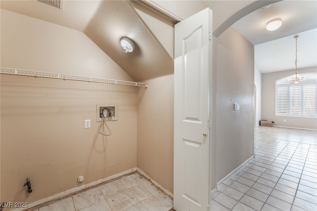 7908 Constantinople Avenue